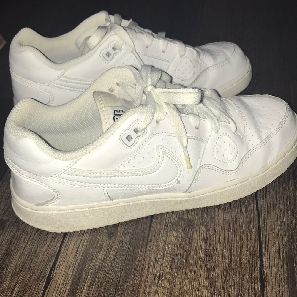 Nike Force low tops